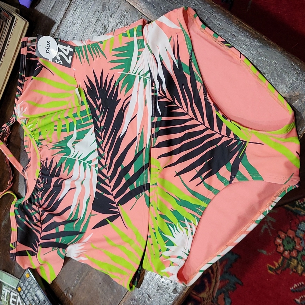 NWT 2pc City Streets Tankini  14.5/16.5